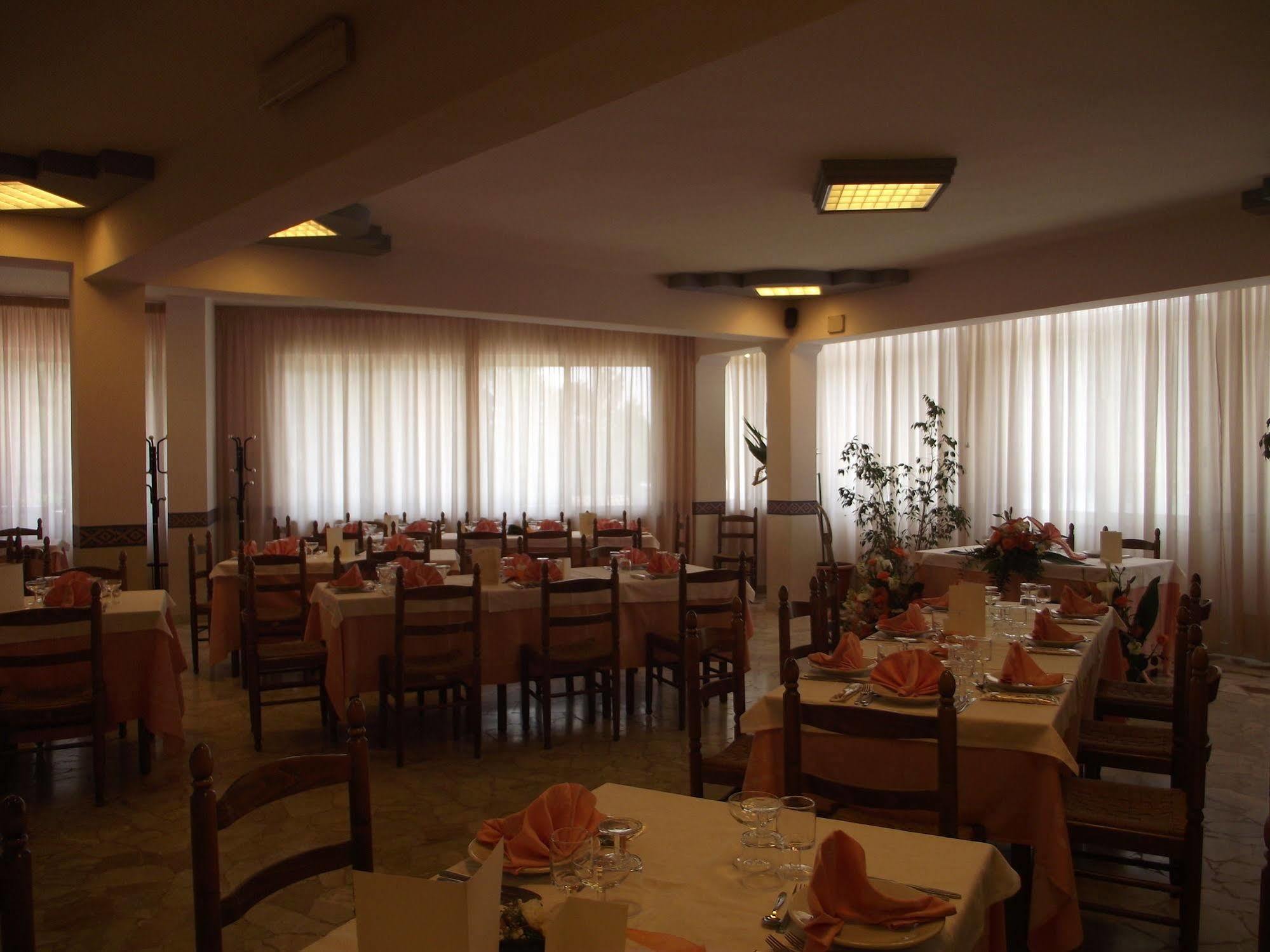Hotel Ristorante Mosaici Piazza Armerina Dış mekan fotoğraf