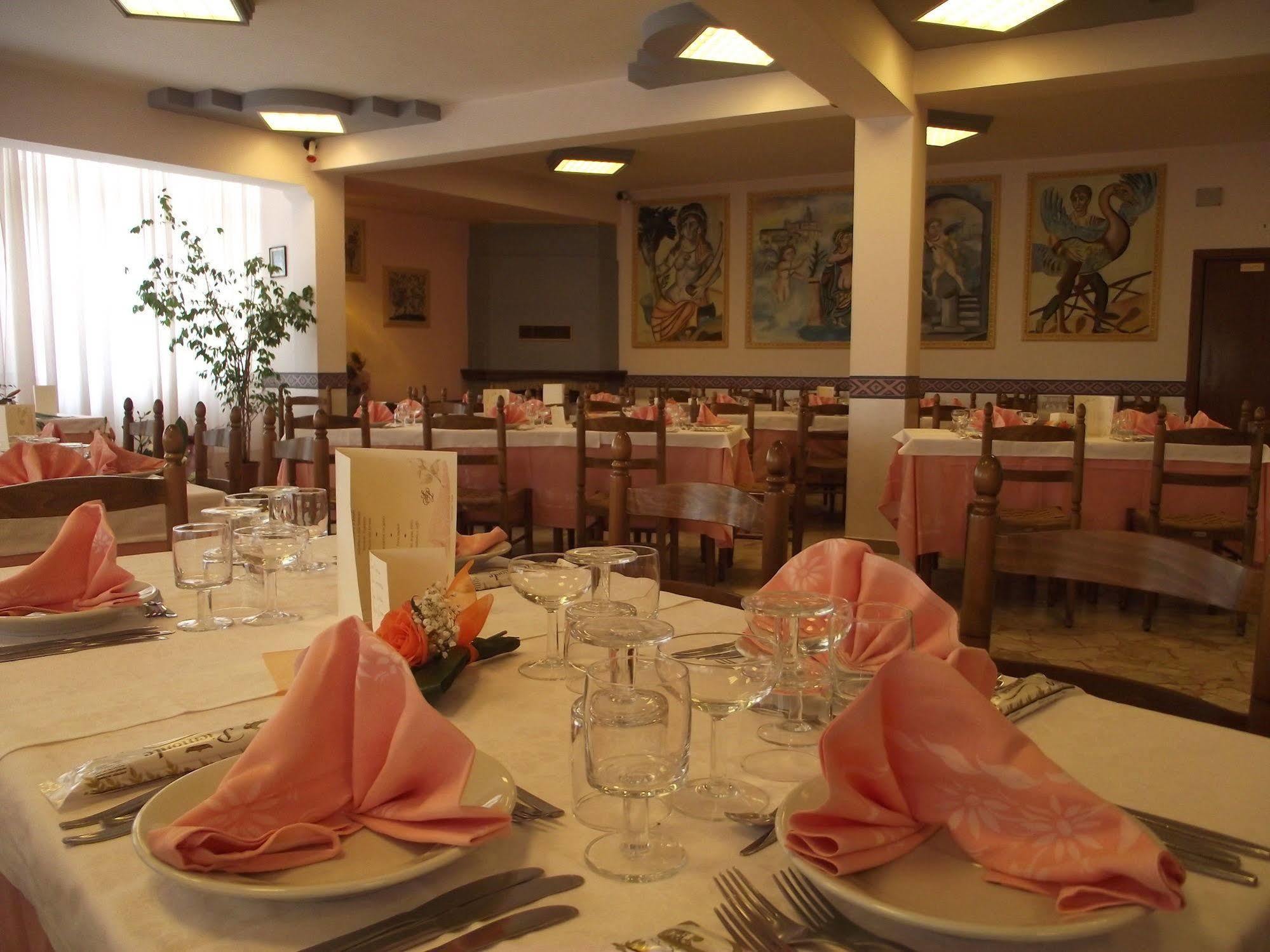 Hotel Ristorante Mosaici Piazza Armerina Dış mekan fotoğraf